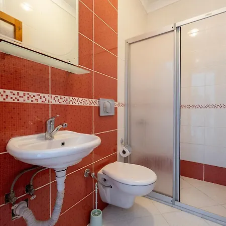 Lägenhet A Spacious, Comfortable And Cozy Close To The Center Of Fethiye