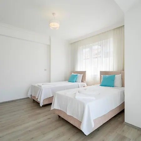 A Spacious, Comfortable And Cozy Close To The Center Of Lägenhet Fethiye